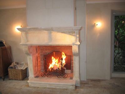 CHEMINEE EN PIERRE REF014